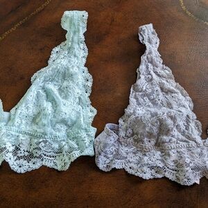 Victoria's Secret Set Of 2 Size Medium Bralettes Lined Floral Lace Adjustable
